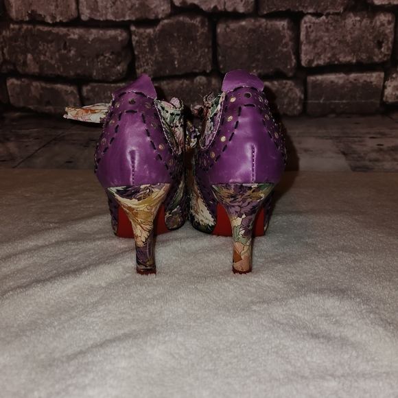 Floral cottage core vintage retro styled shoes - Picture 2 of 9